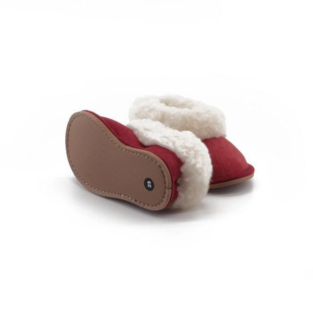 Chaussons enfant rouges en peau de mouton